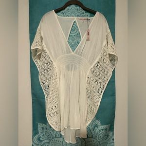 Victoria’s Secret New dolman sleeve swim cover up white - small